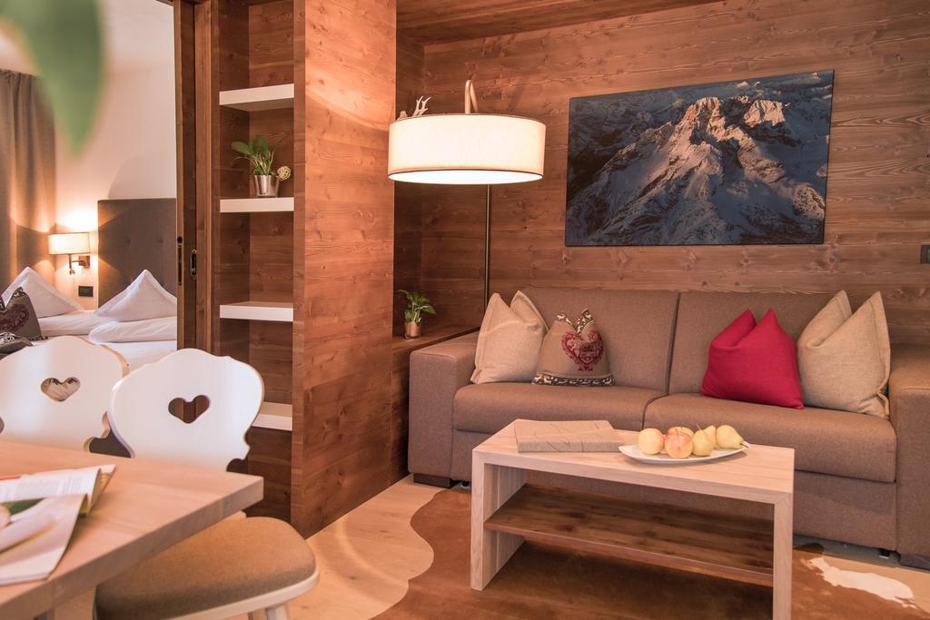 Ariston Dolomiti Residence ドッビアーコ エクステリア 写真